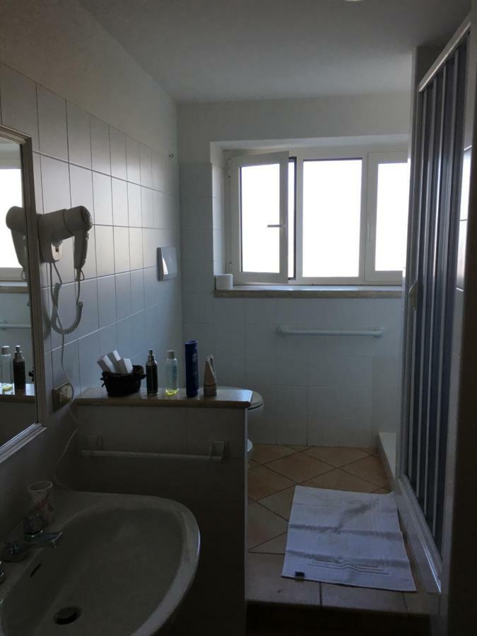 B&B La Vecchia Scuola Sonnino Eksteriør bilde