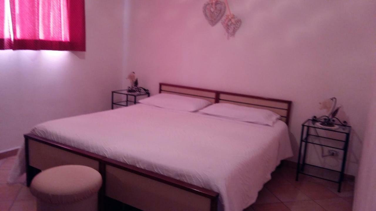 B&B La Vecchia Scuola Sonnino Eksteriør bilde