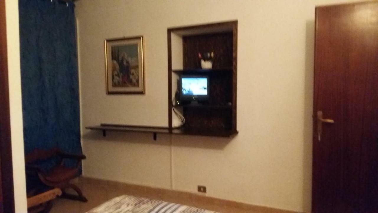 B&B La Vecchia Scuola Sonnino Eksteriør bilde