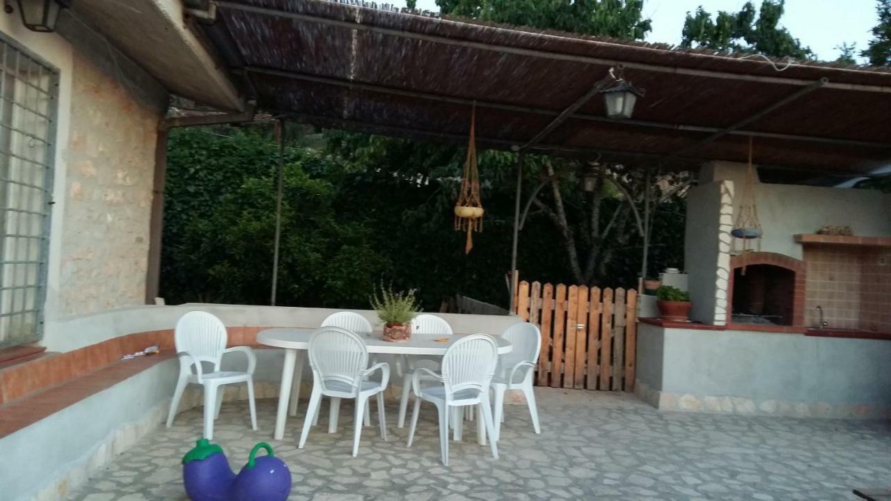 B&B La Vecchia Scuola Sonnino Eksteriør bilde