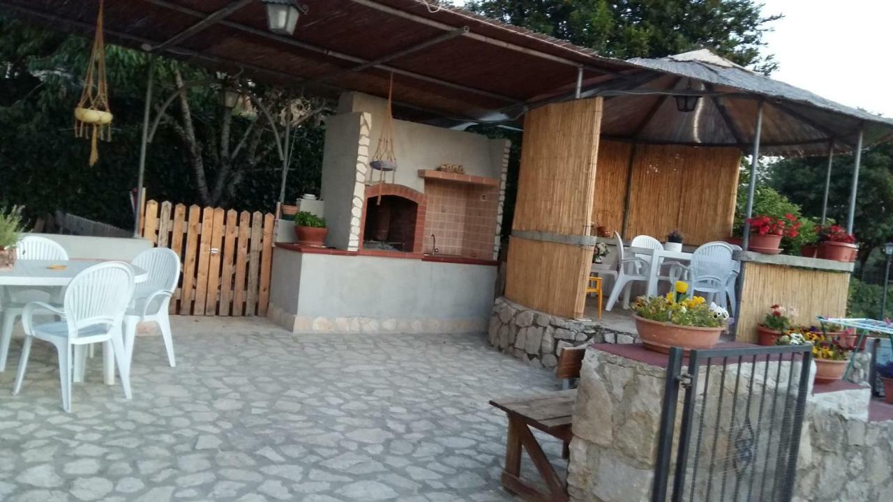 B&B La Vecchia Scuola Sonnino Eksteriør bilde