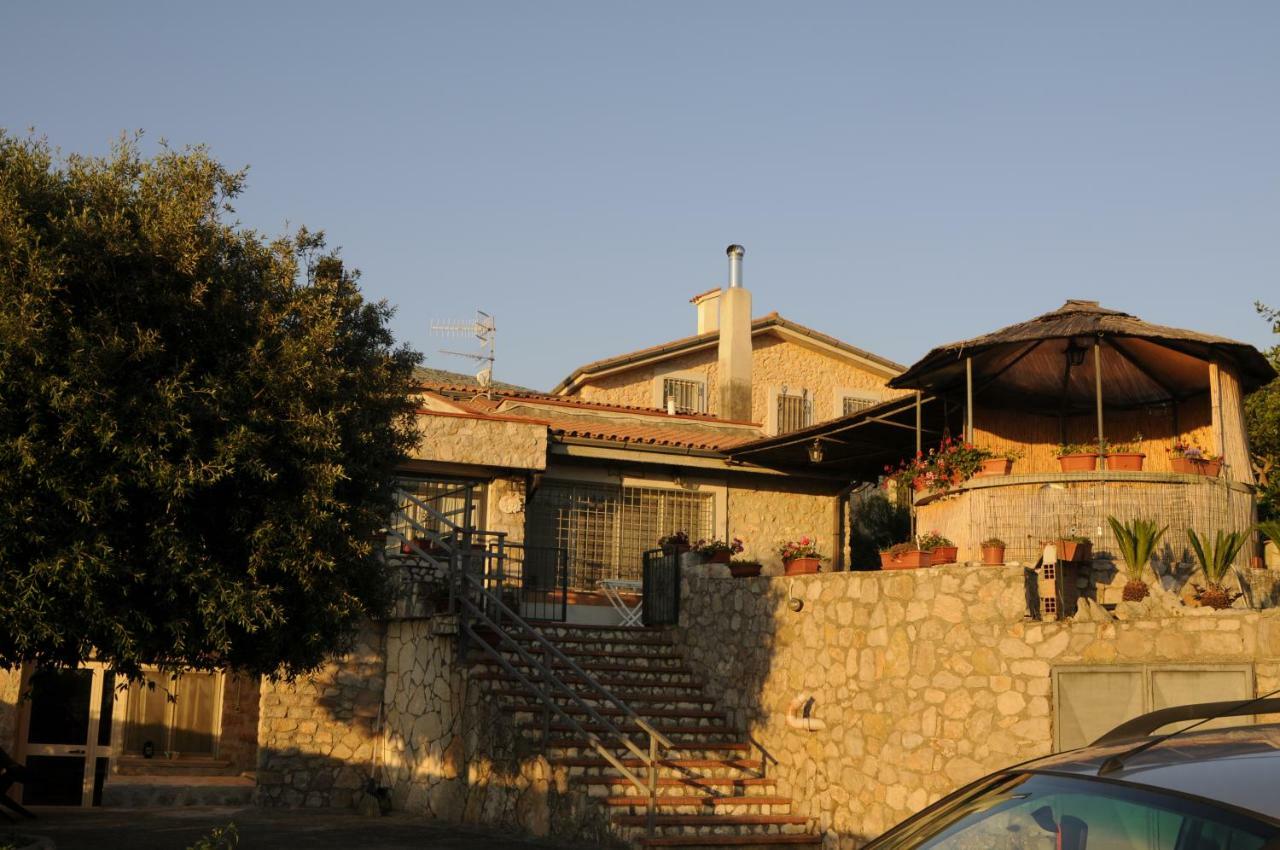B&B La Vecchia Scuola Sonnino Eksteriør bilde